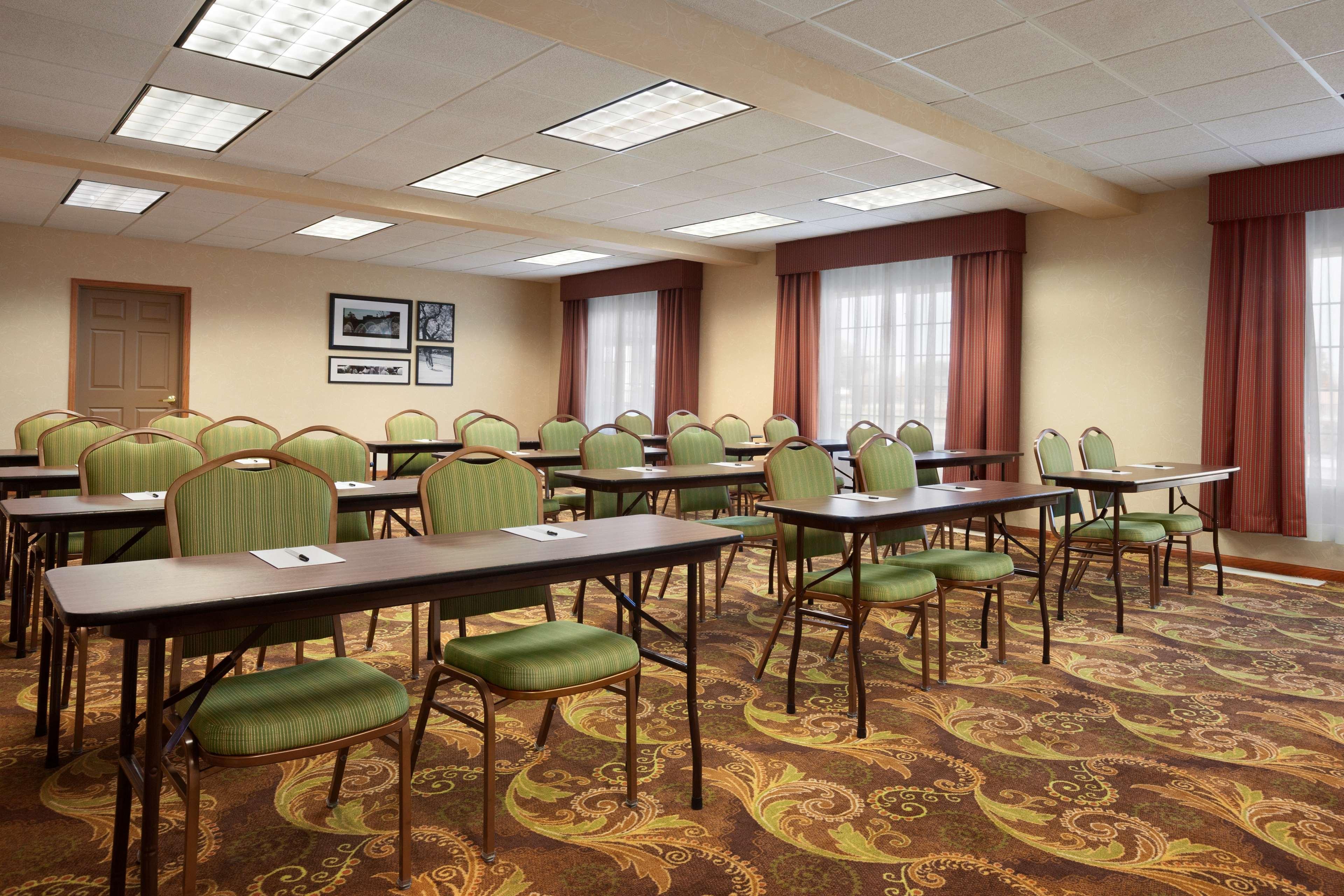 Country Inn & Suites By Radisson, Albert Lea - Austin Exterior photo