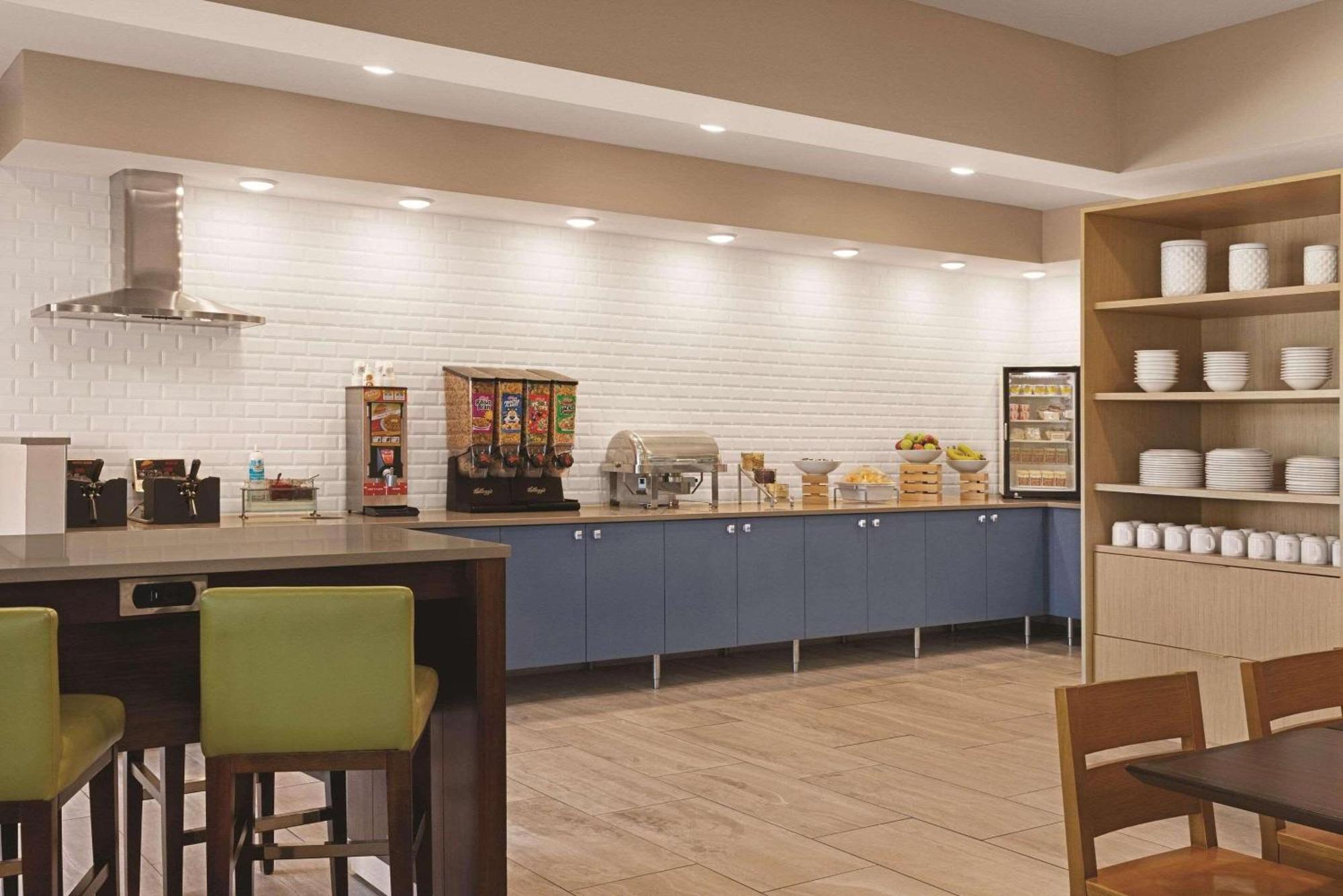 Country Inn & Suites By Radisson, Albert Lea - Austin Exterior photo