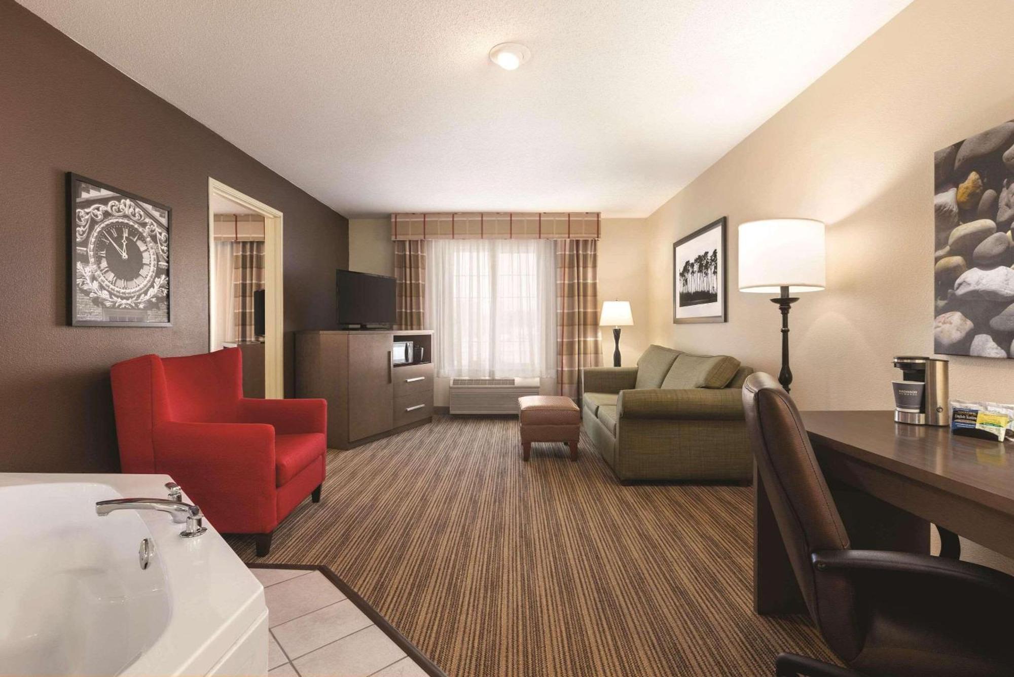 Country Inn & Suites By Radisson, Albert Lea - Austin Exterior photo